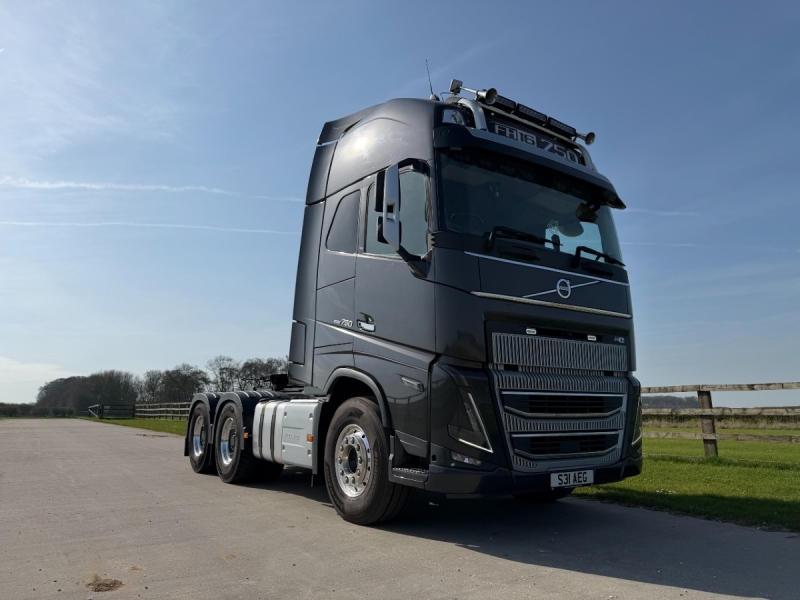 AEG York Welcomes the newest unit to our fleet a 120ton Volvo 